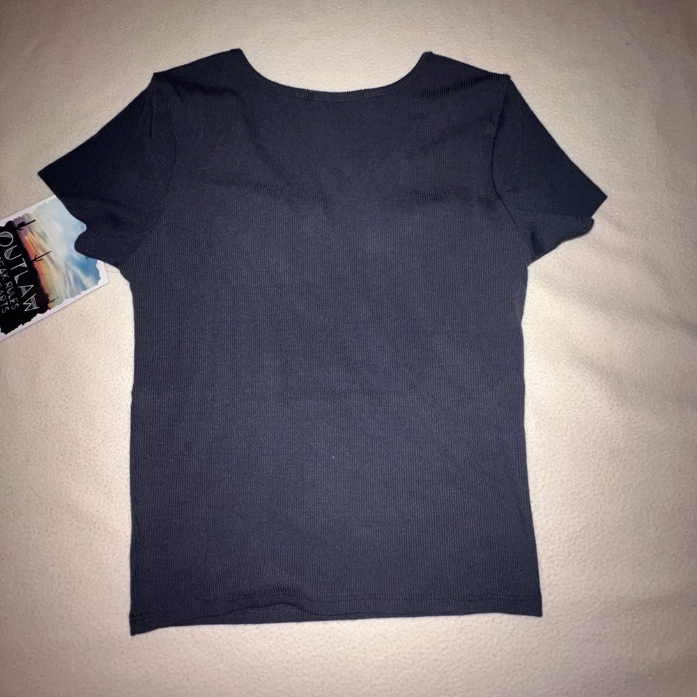 Black Tee - Picture 3 of 4